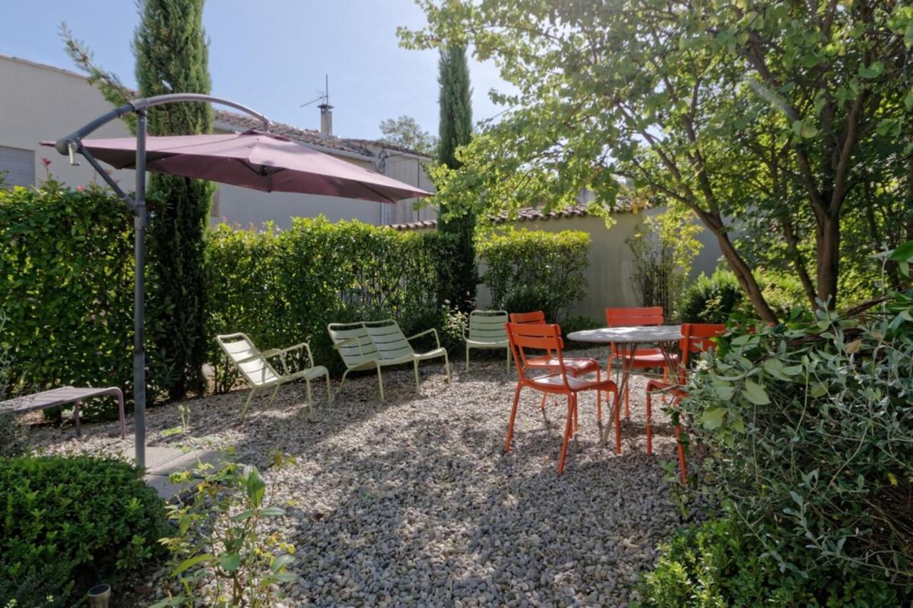 Private Furnished Apartment With All Comfort Has A Garden In A Green Space Meyreuil Eksteriør billede